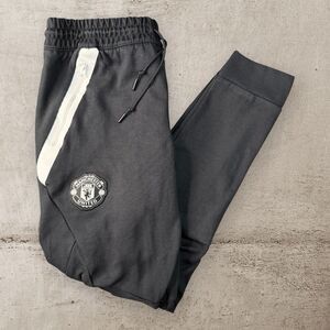 Adidas Manchester United Joggers Men’s Medium Black Fleece Soccer Premier League